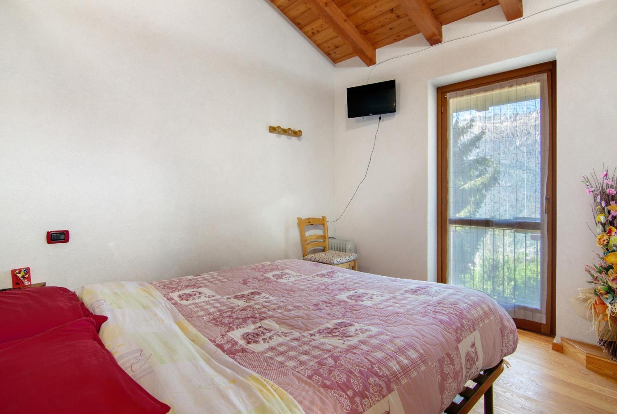 Lake And Mountain Holiday Sacco  Ngoại thất bức ảnh